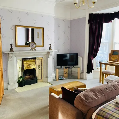 בית הארחה The Pathway 4*