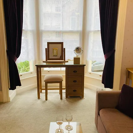 The Pathway בית הארחה וויטבי