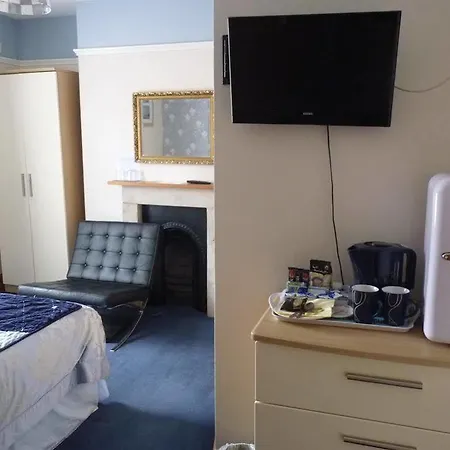 The Pathway 게스트하우스 휫비